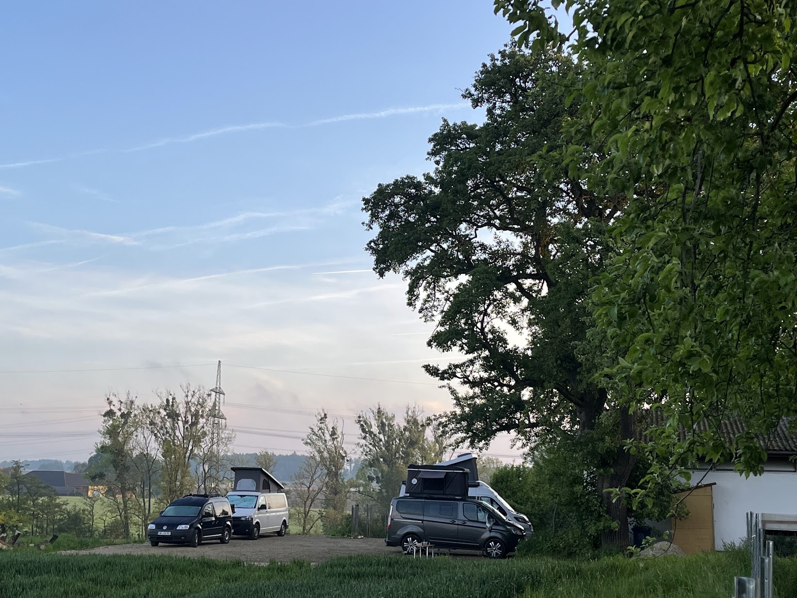 Camper in der Abenddämmerung